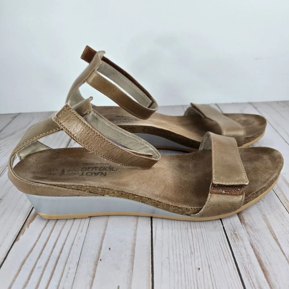 NAOT Mermaid Women’s Tan Leather Wedge Sandals Size 11 Comfort